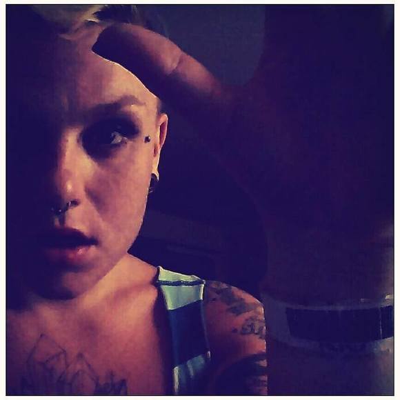 Meet your Posher, Jess - Picture 1 of 1